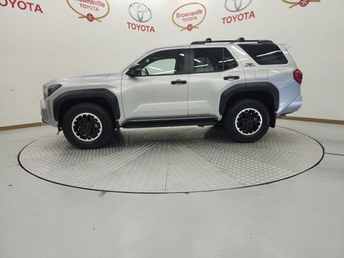 Used 2025 Toyota 4Runner TRD Off-Road Premium w/ Tow Technology Package AWD/4WD image 5