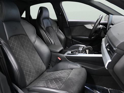 Used 2021 Audi S4 Premium w/ Convenience Package image 21
