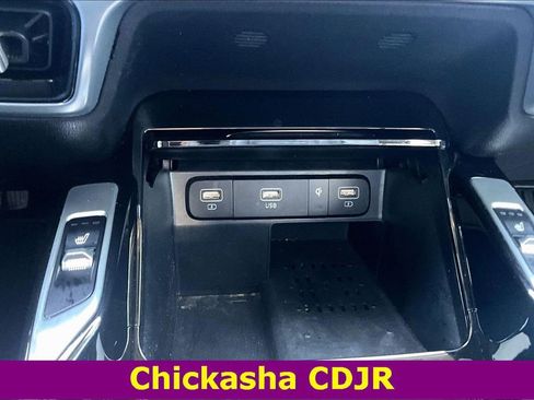 Used 2022 Kia Sorento SX image 16