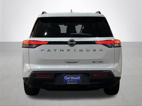 Used 2024 Nissan Pathfinder SV AWD/4WD image 11