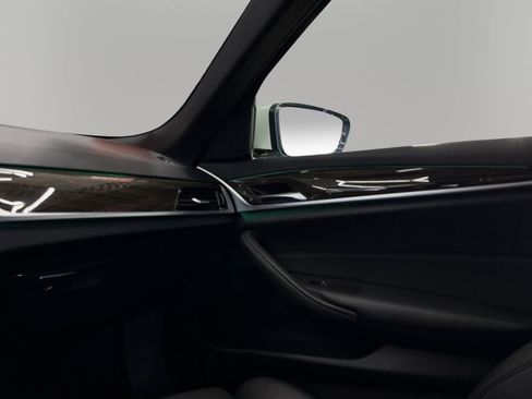 Used 2019 BMW 530i RWD image 22