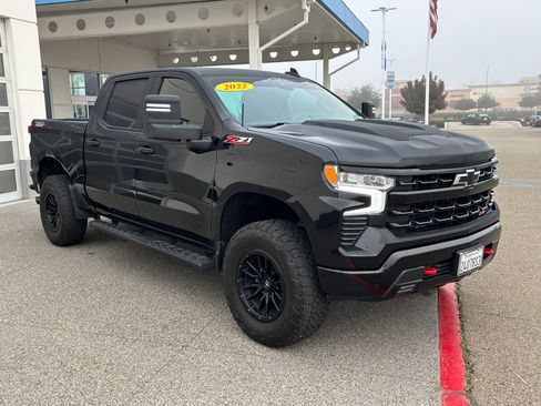 Used 2022 Chevrolet Silverado 1500 LT Trail Boss image 3