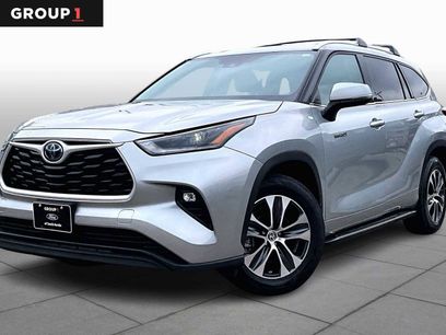 Used 2021 Toyota Highlander XLE