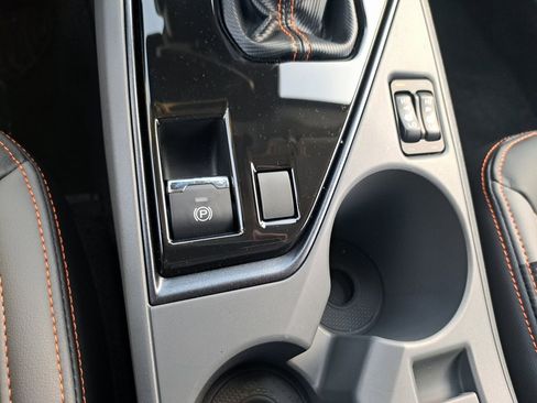 Certified 2025 Subaru Crosstrek 2.5i Limited w/ Crosstrek Mirror Package image 18