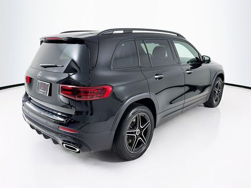 Certified 2025 Mercedes-Benz GLB 250 image 8