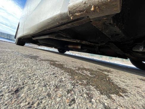 Used 2013 Nissan Quest SL image 18