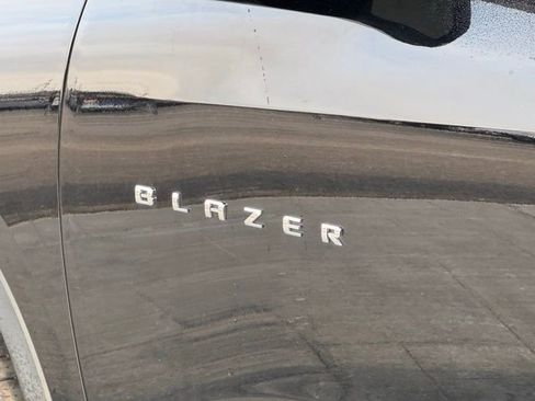 Used 2024 Chevrolet Blazer LT w/ Convenience Package image 5