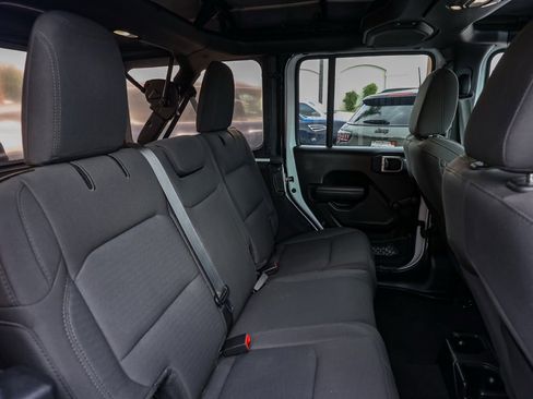 Used 2021 Jeep Wrangler Unlimited Sport image 16