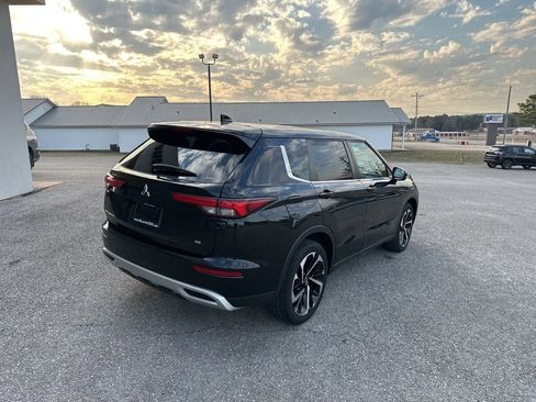 Used 2024 Mitsubishi Outlander SE image 7