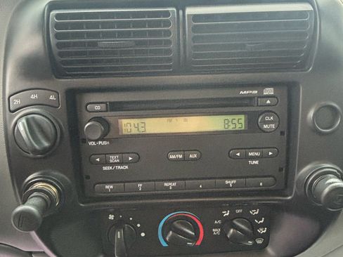 Used 2010 Ford Ranger XLT image 19