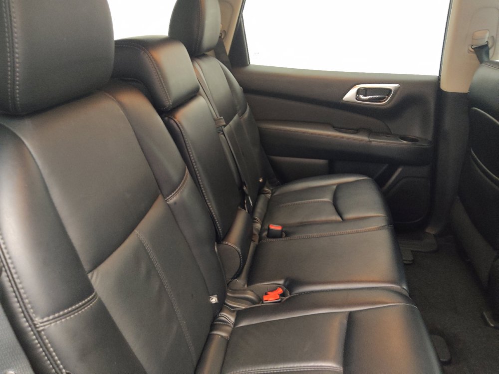 Used 2018 Nissan Pathfinder SL AWD/4WD image 19