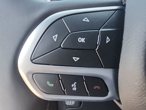 New 2026 Chrysler Pacifica Select FWD image 10
