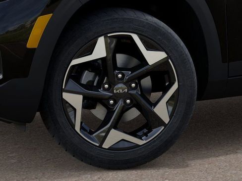 New 2026 Kia Seltos S image 9