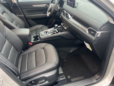 New 2025 MAZDA CX-5 AWD 2.5 S w/ Premium Plus Pkg image 30