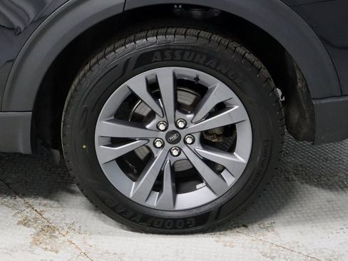 Certified 2023 Ford Explorer XLT w/ Equipment Group 202A image 21