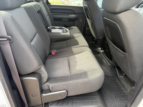 Used 2013 Chevrolet Silverado 2500 LT w/ Interior Plus Package image 25
