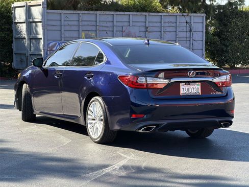 Used 2016 Lexus ES 350 w/ Navigation System Package FWD image 5