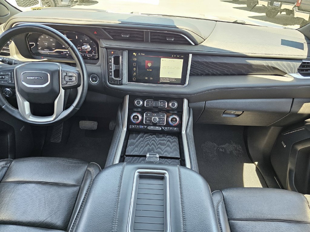 Used 2024 GMC Yukon Denali RWD image 17