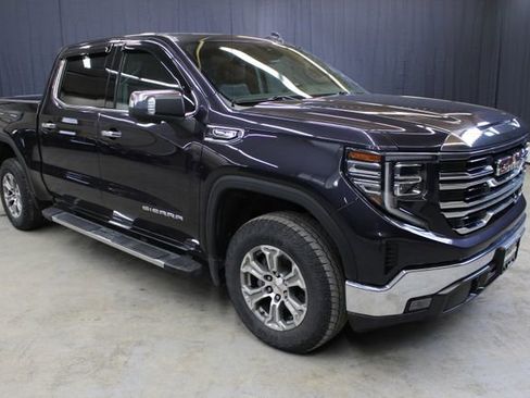 Used 2024 GMC Sierra 1500 SLT AWD/4WD image 62