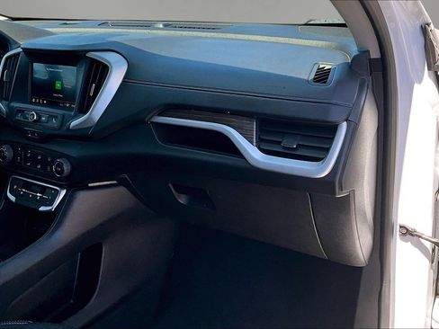 Certified 2024 GMC Terrain SLE FWD image 26