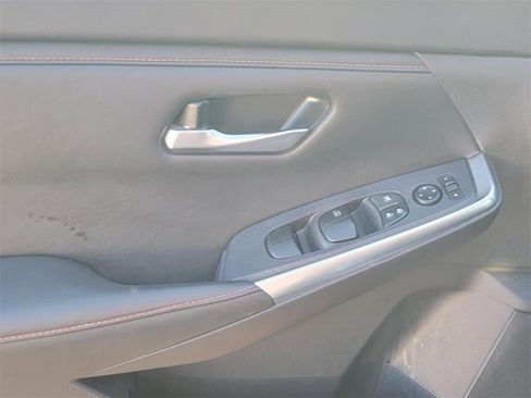 Certified 2024 Nissan Sentra SR w/ Trunk Package image 9