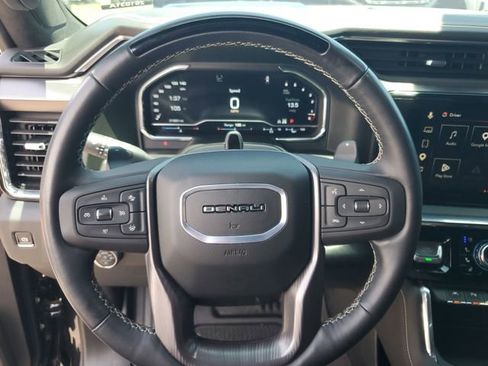Used 2025 GMC Sierra 1500 Denali Ultimate AWD/4WD image 11