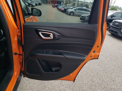 Used 2026 Jeep Compass Limited AWD/4WD image 18