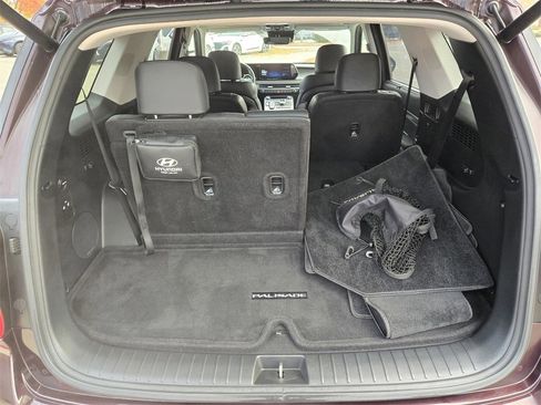 Used 2023 Hyundai Palisade SEL w/ Premium Package image 27