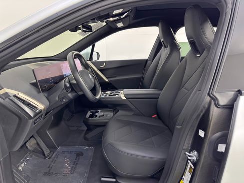 Used 2022 BMW iX xDrive50 w/ Sport Package image 16