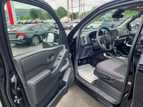 New 2026 Nissan Frontier SV w/ All-Weather Content Package AWD/4WD image 10