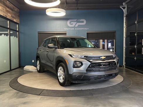 Used 2023 Chevrolet TrailBlazer LS FWD image 1