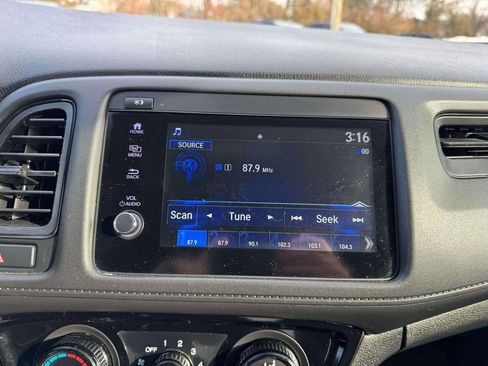 Used 2022 Honda HR-V Sport image 25