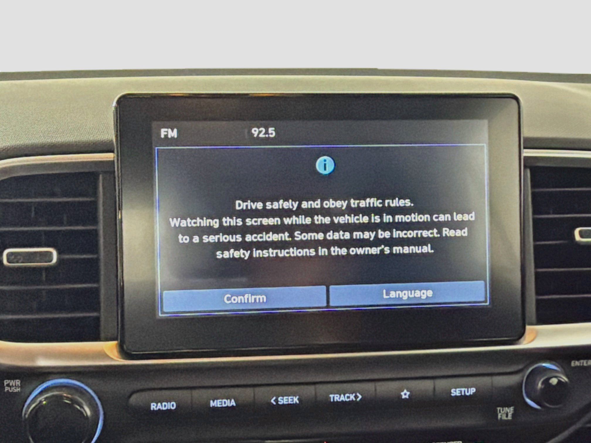 Used 2025 Hyundai Venue SEL FWD image 19