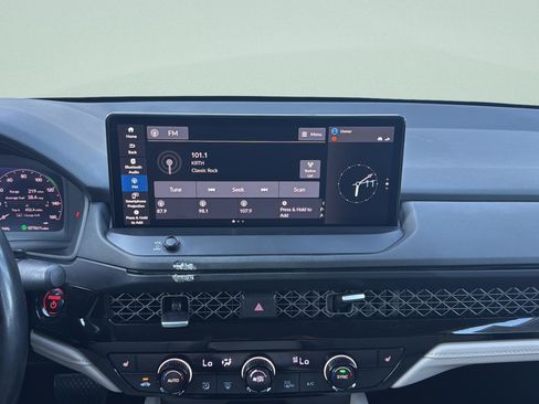 Used 2024 Honda Accord EX-L image 3