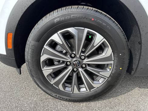New 2026 Buick Envision Preferred AWD/4WD image 13