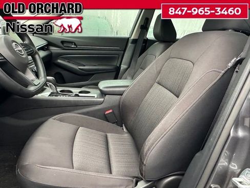 Used 2024 Nissan Altima 2.5 S image 9