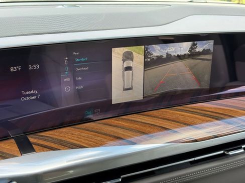 New 2025 Cadillac Escalade Sport Platinum image 32