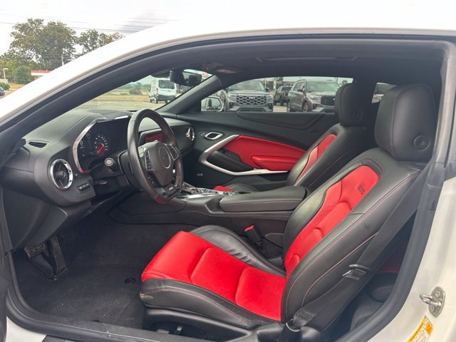 Used 2023 Chevrolet Camaro SS RWD image 27