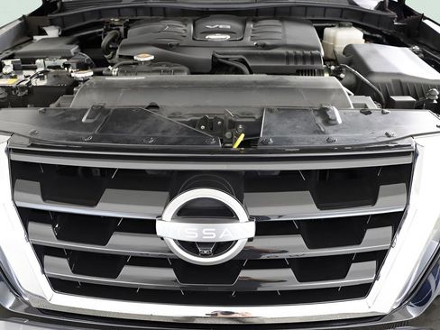 Used 2024 Nissan Armada Platinum w/ Captain's Chairs Package image 40