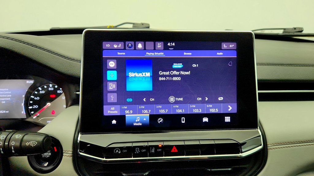 Used 2022 Jeep Compass Limited w/ Sun and Sound Group AWD/4WD image 19
