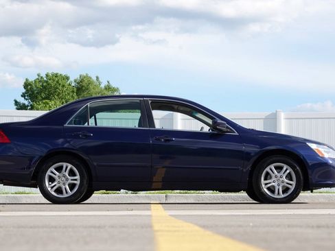 Used 2007 Honda Accord SE image 32