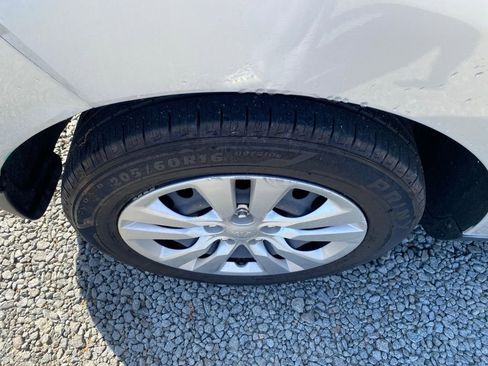 Used 2021 Kia Soul LX FWD image 25