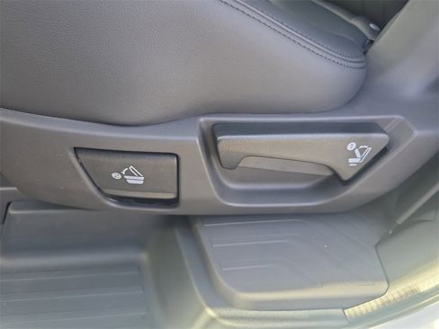 New 2025 Subaru Ascent Bronze Edition image 13