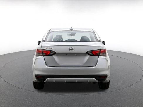 Used 2025 Nissan Versa SV FWD image 8