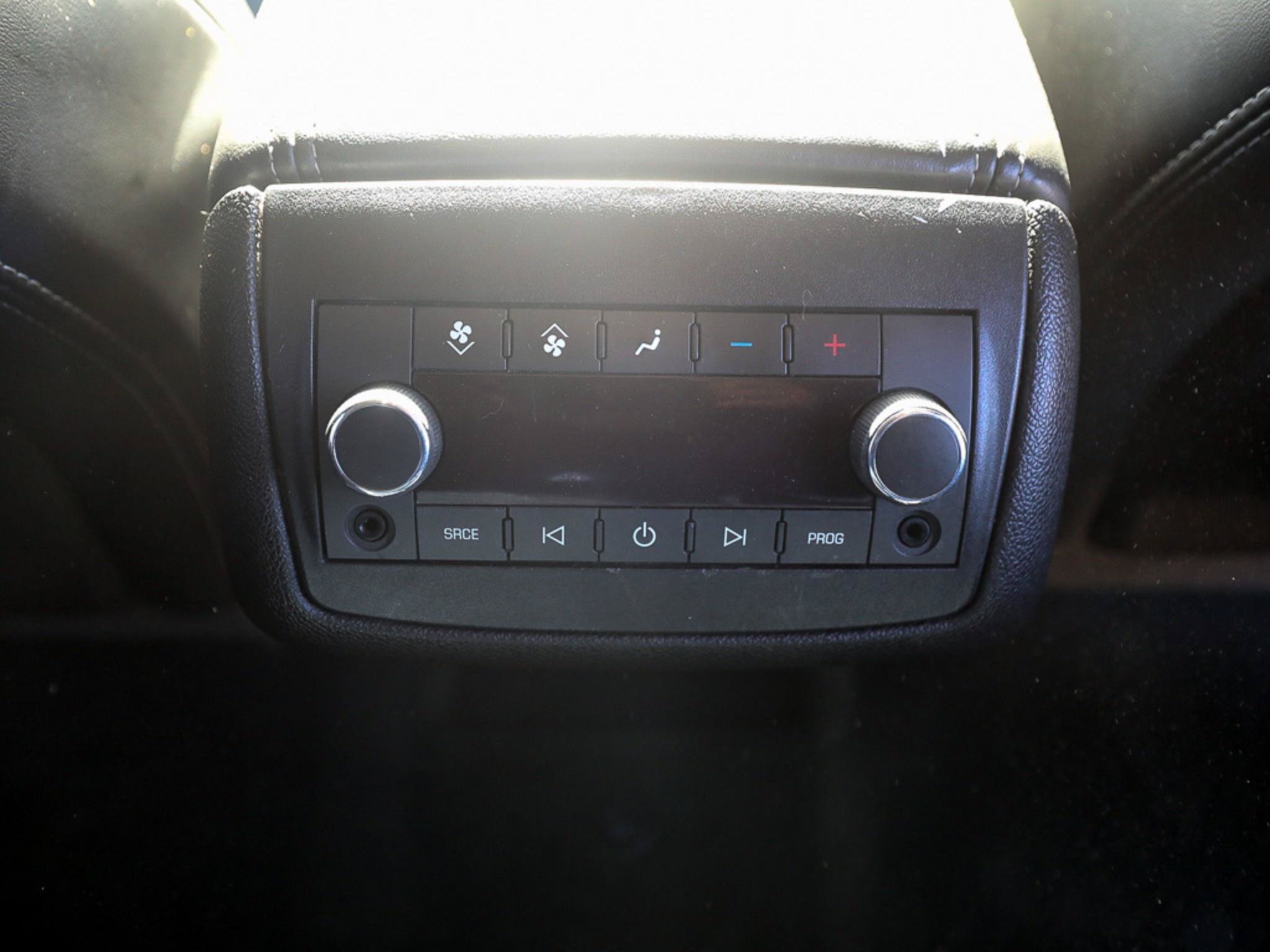 Used 2014 GMC Acadia SLT FWD image 24