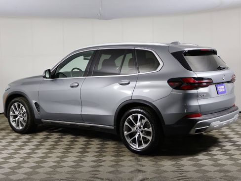 Used 2024 BMW X5 xDrive40i w/ Premium Package image 13