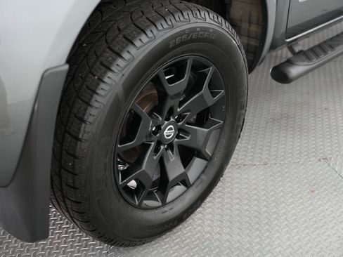 Used 2021 Nissan Frontier SV w/ Midnight Edition Floor Mats image 52