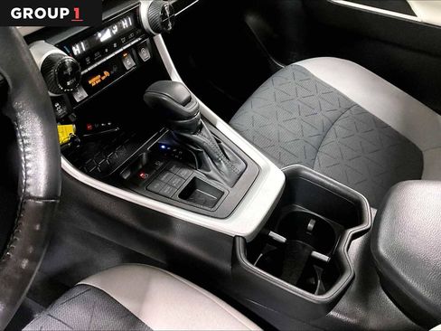 Certified 2022 Toyota RAV4 XLE image 16