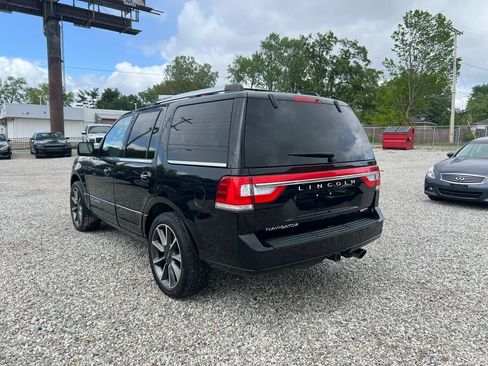 Used 2016 Lincoln Navigator Reserve AWD/4WD image 6
