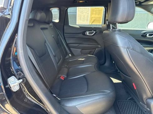 Used 2024 Jeep Compass Trailhawk w/ Sun and Sound Group AWD/4WD image 11